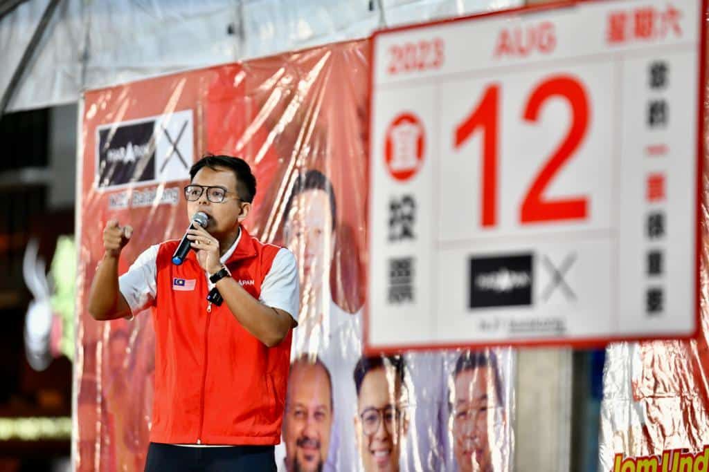 王俊伟冀内政部减少繁文缛节  优先处理21岁以下公民权申请