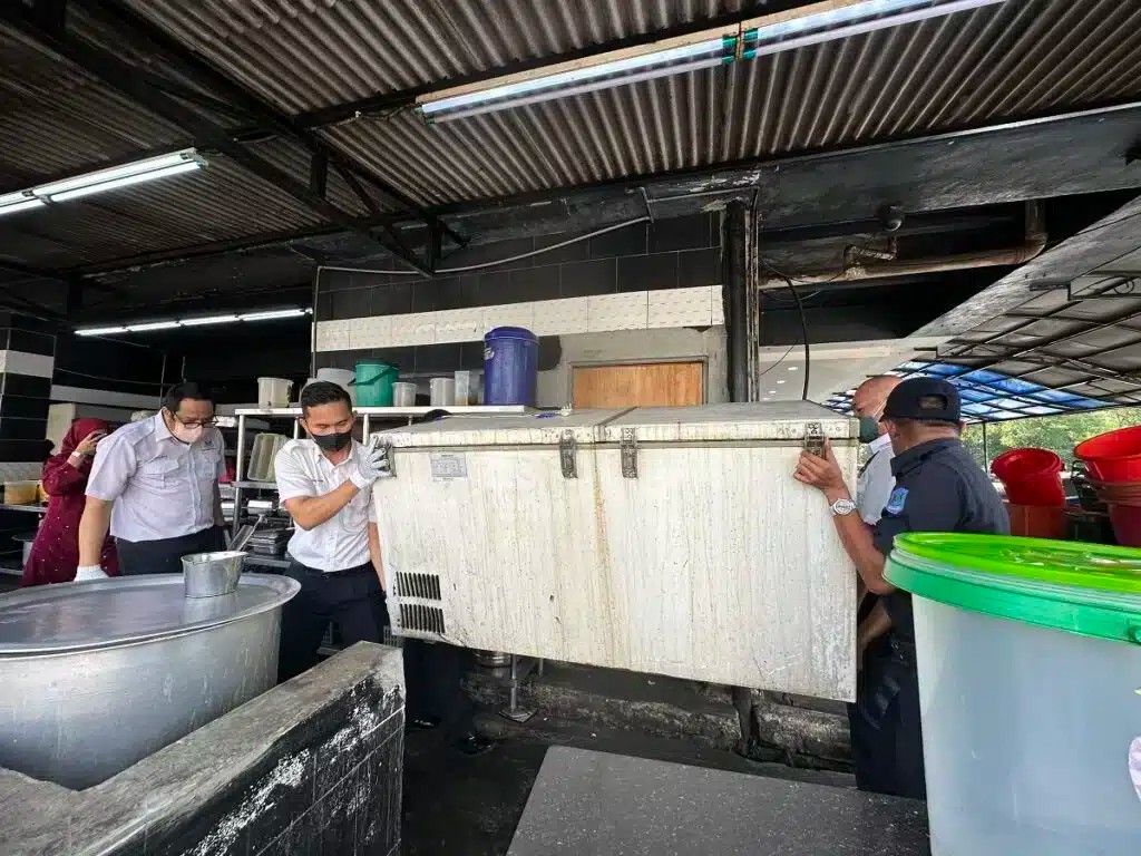 欠逾2万门牌税长达8年  巴生市会充公一餐馆财产