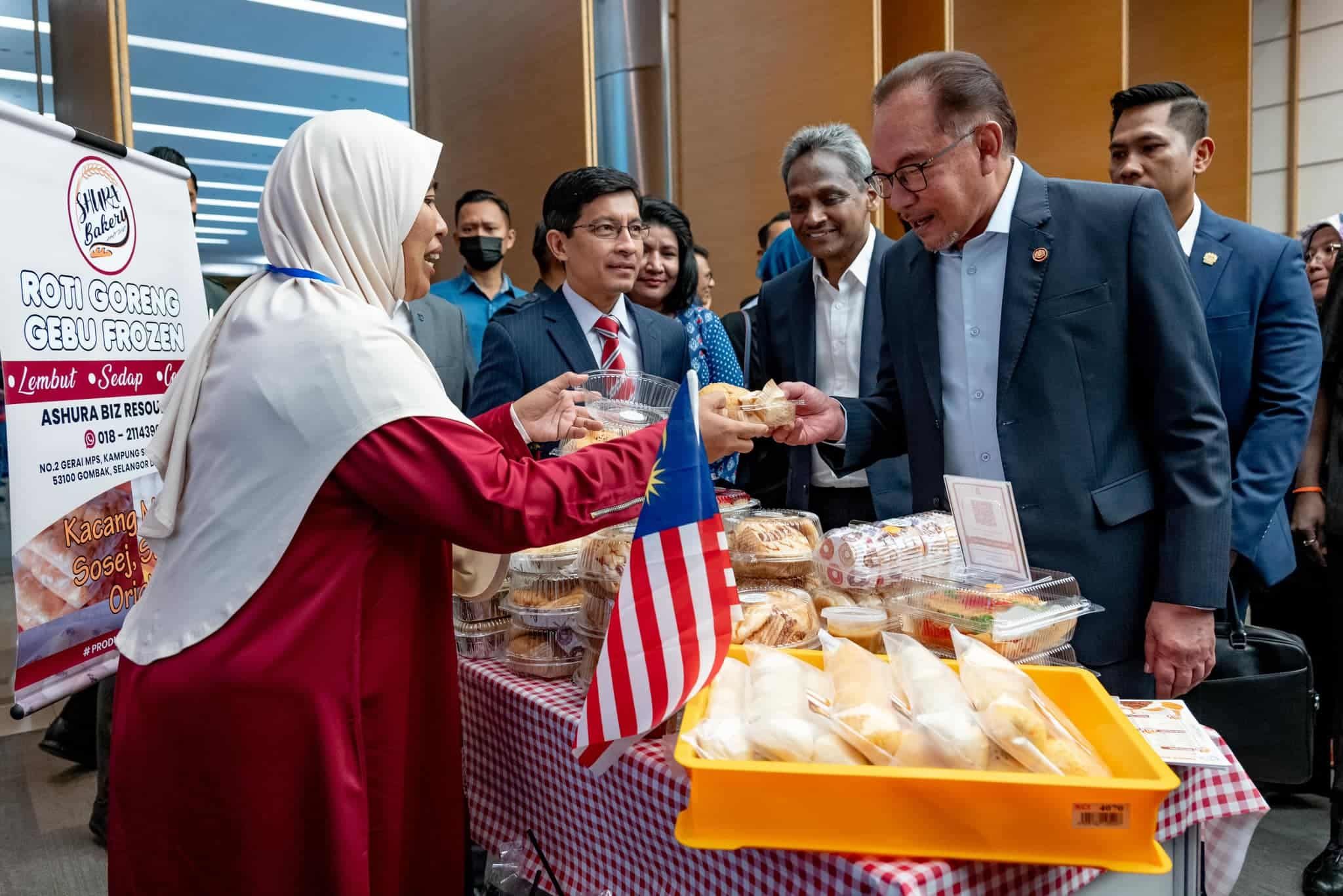 Tambahan geran RM6 juta bantu lebih ramai B40 mulakan perniagaan