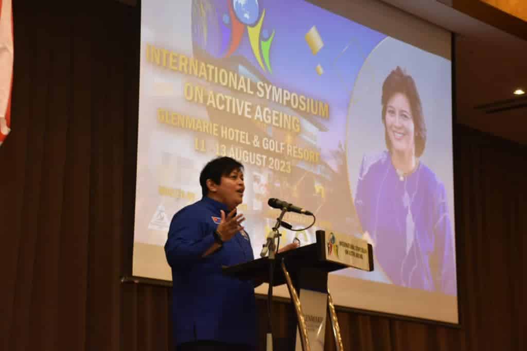 Azalina urges unified effort towards healthy ageing