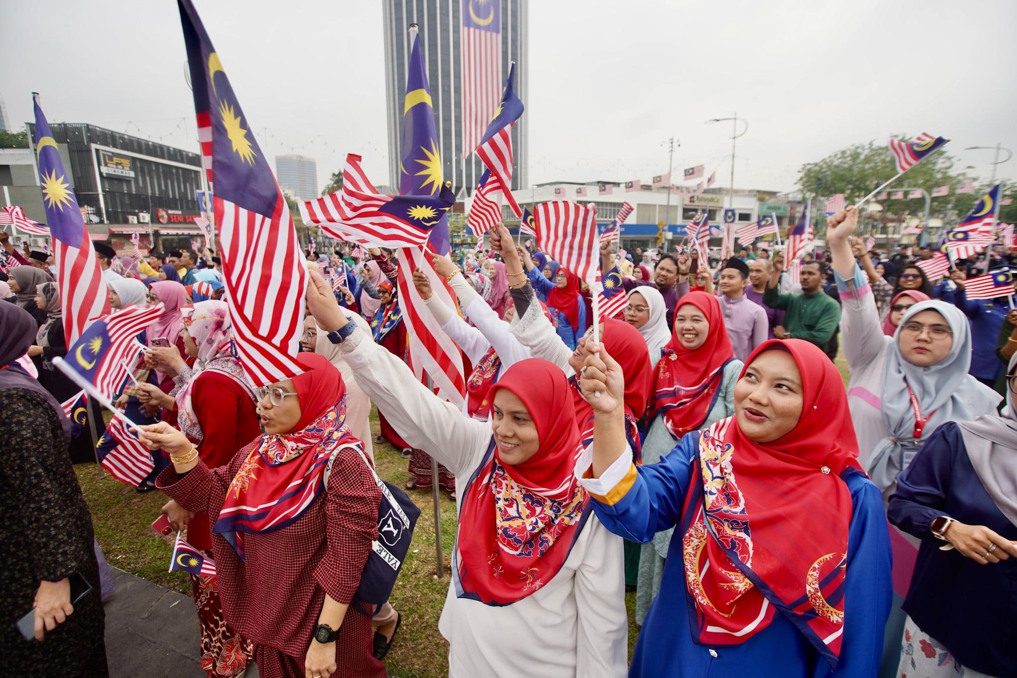 Penduduk, peniaga digalak kibar Jalur Gemilang, elak pasang terbalik, lusuh, koyak
