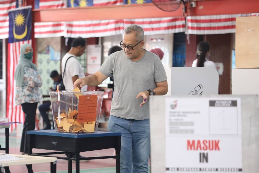 更新：6州选举投票率至11am    登州33%最高.雪州28%