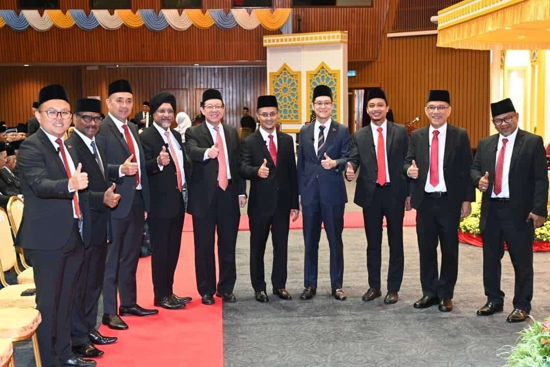 槟10行政议员今宣誓就职 阿都哈密及佳日星副首长