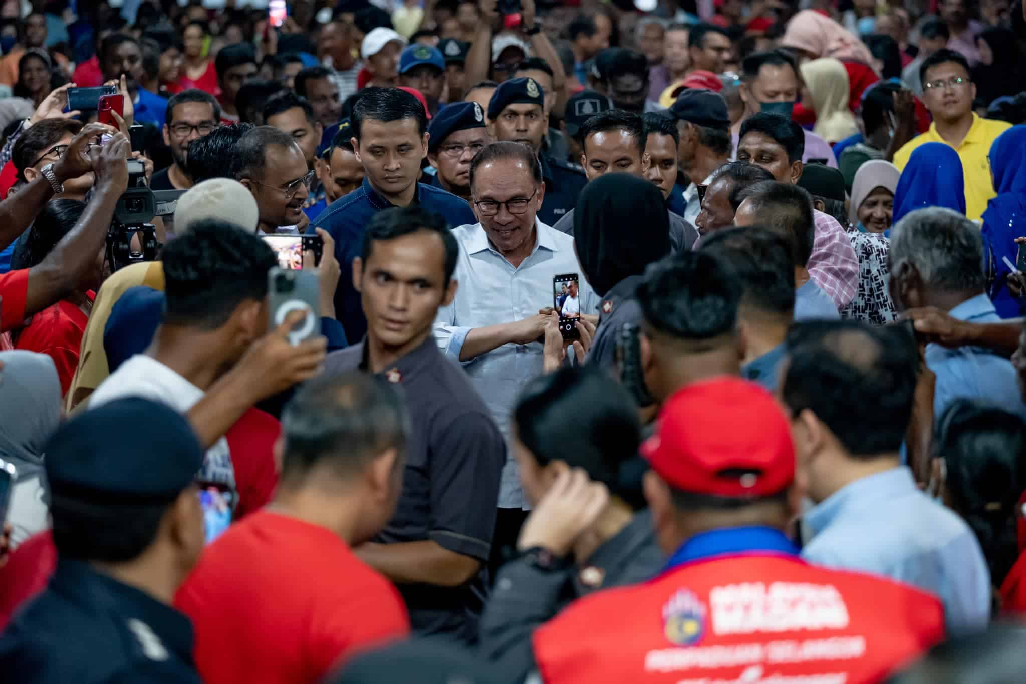 PM seru pengundi tunai tanggungjawab esok, pilih kerajaan stabil (VIDEO)