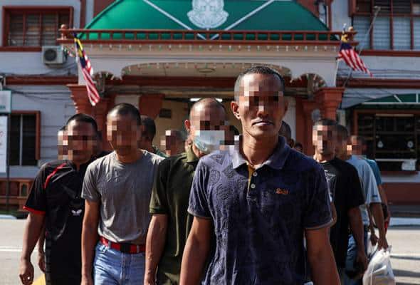 170 banduan bebas secara berlesen di lima negeri sempena merdeka