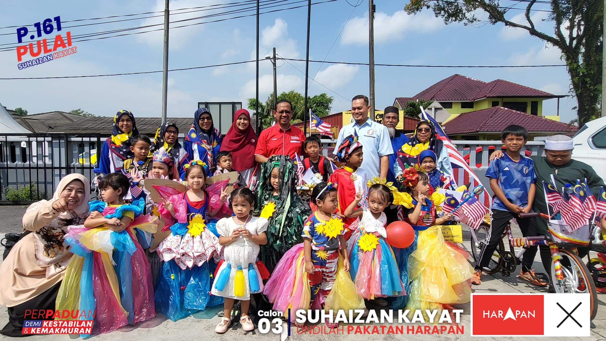 柔佛双补选：候选人拜票不忘参与国庆活动