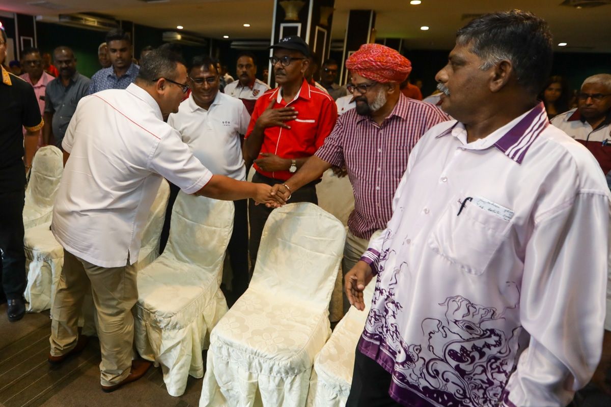 சிலாங்கூரில் மூன்றில் இரு மடங்கு பெரும்பான்மை வெற்றியை உறுதி செய்வோம்- இந்திய சமூகத்திற்கு சாரல்ஸ் வேண்டுகோள்