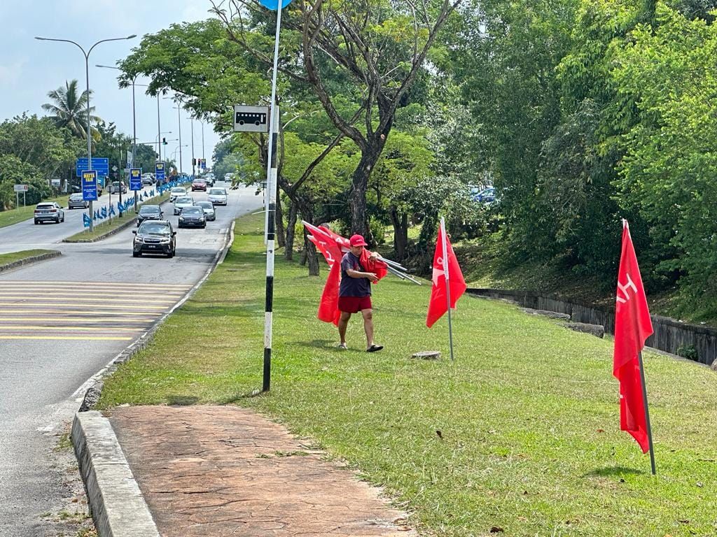 雪选举告一段落 金銮团队陆续拆旗帜