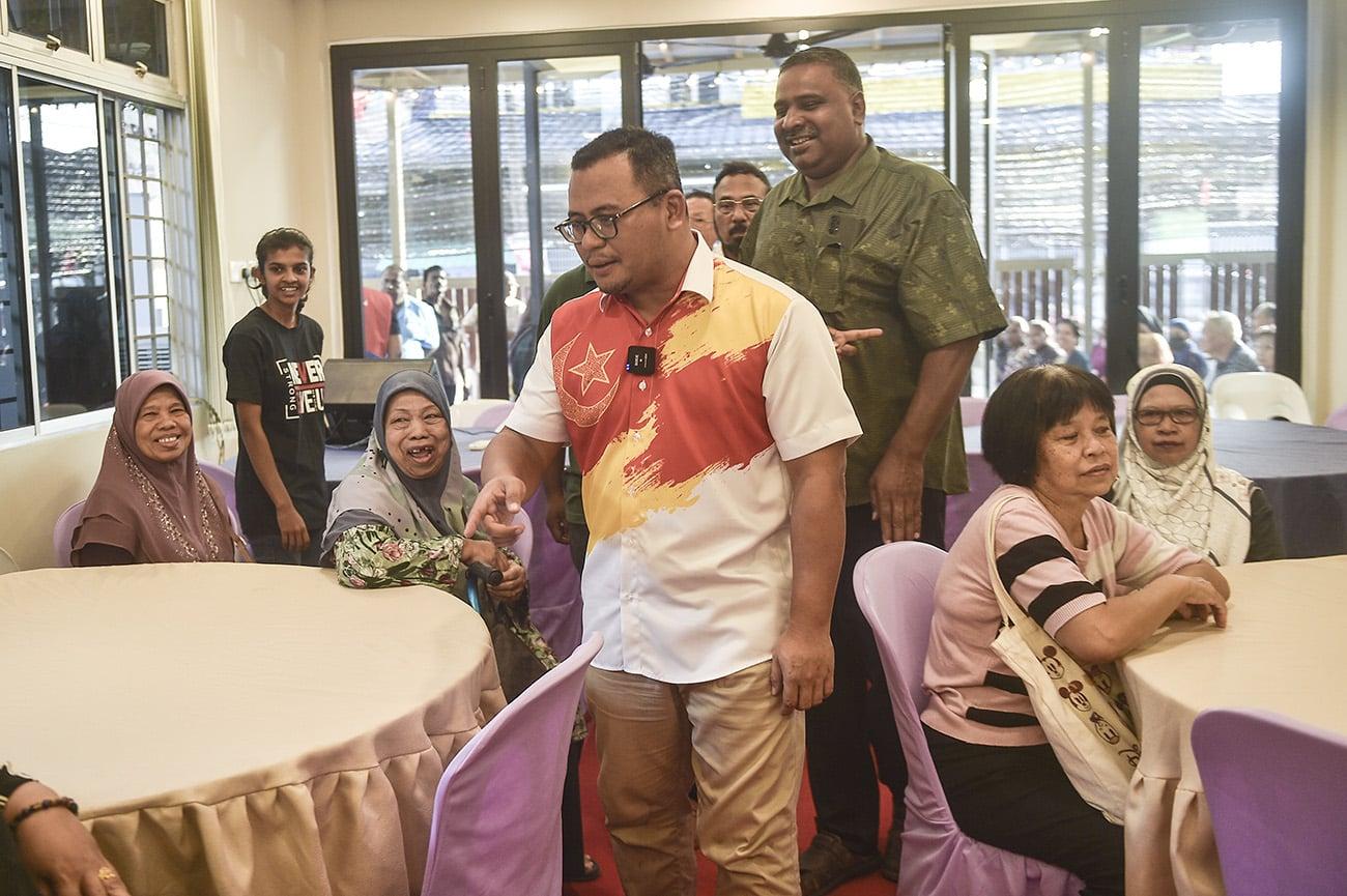 MB rasmi dewan SDG, pusat aktiviti pembangunan komuniti Gombak