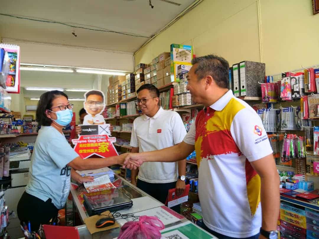 师父黄思汉为徒弟助选  力挺王俊伟年轻有经验