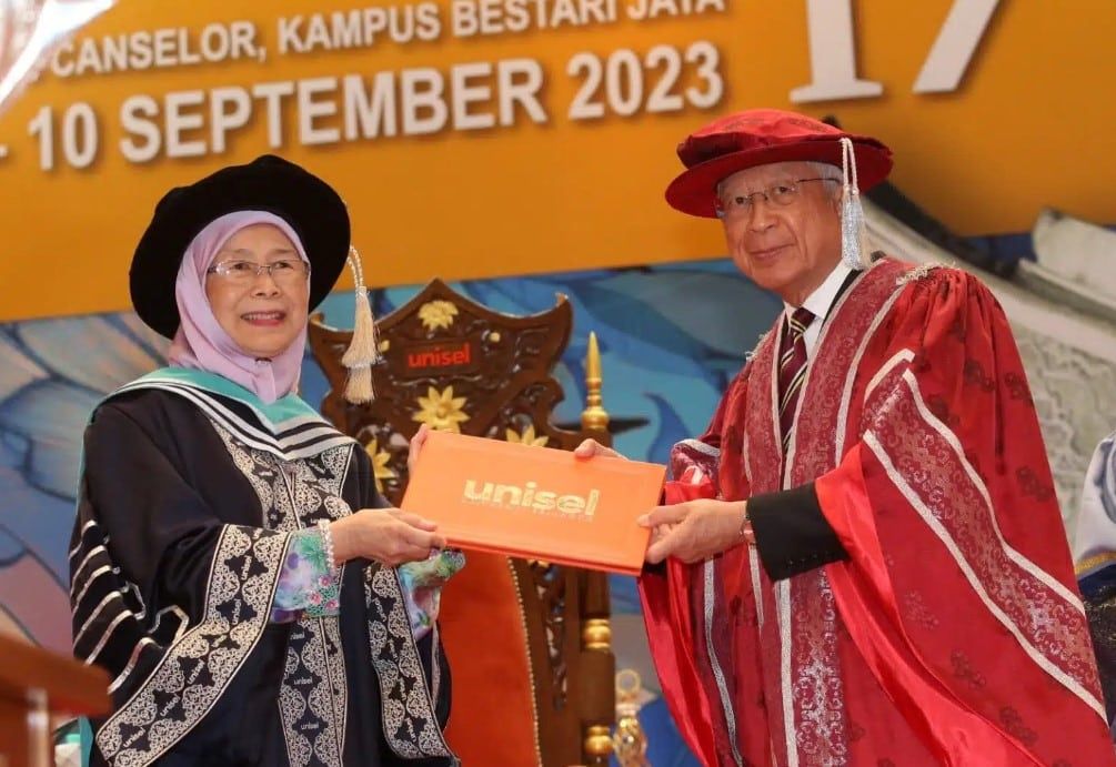 雪州大学第17届毕业典礼  旺阿兹莎获颁荣誉哲学博士学位