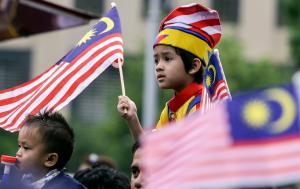 Check AI-generated Jalur Gemilang images to avoid disrespect 