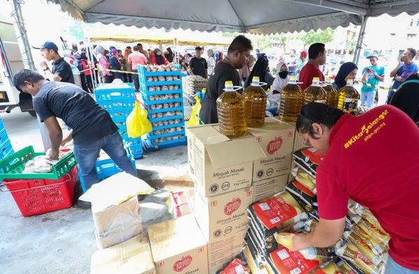 采购基本食材首选地点 人民对慈悯市集好评连连