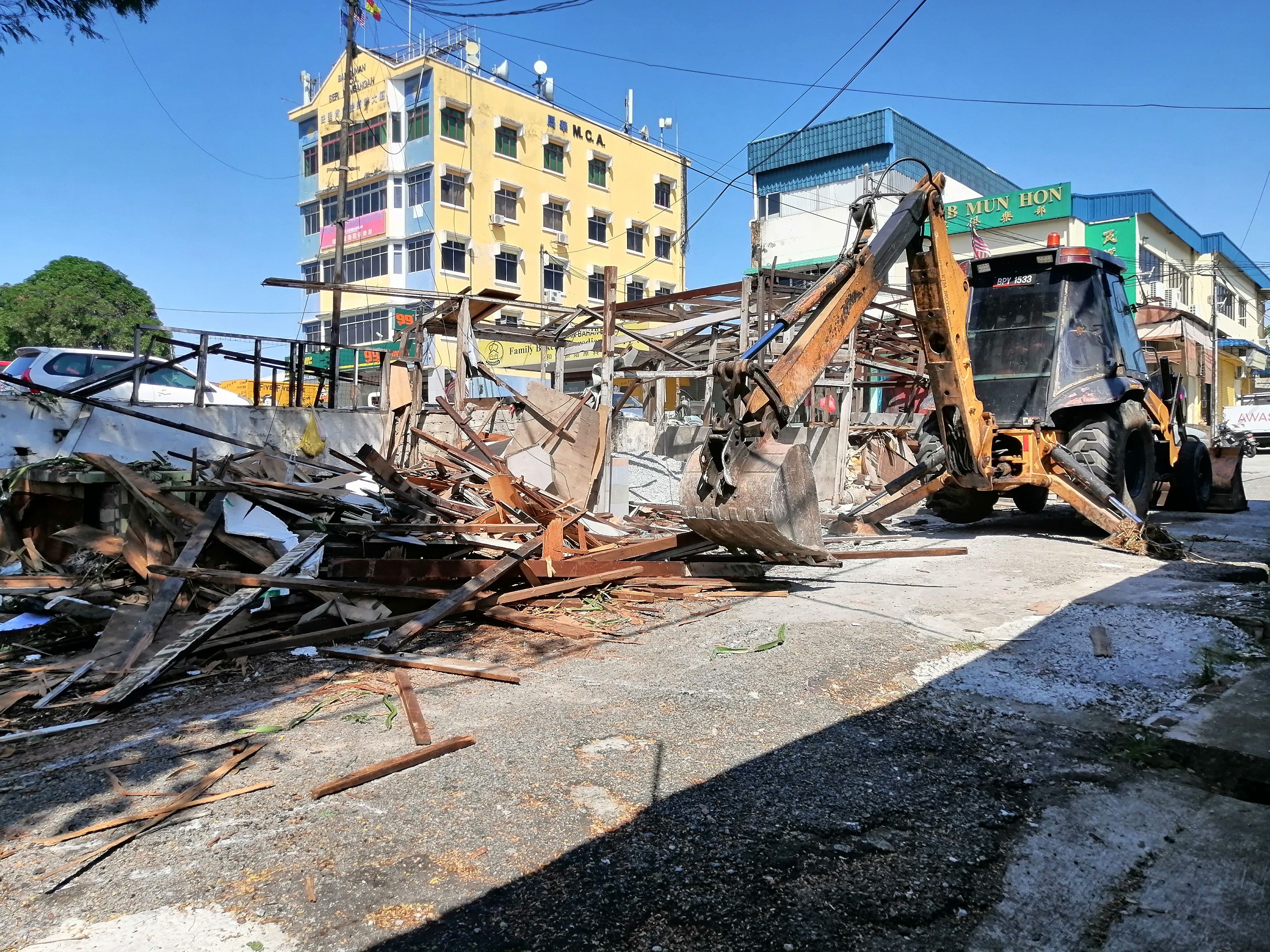 王诗棋明见市长商重建沙登巴刹事宜 冀打造成新地标和旅游区