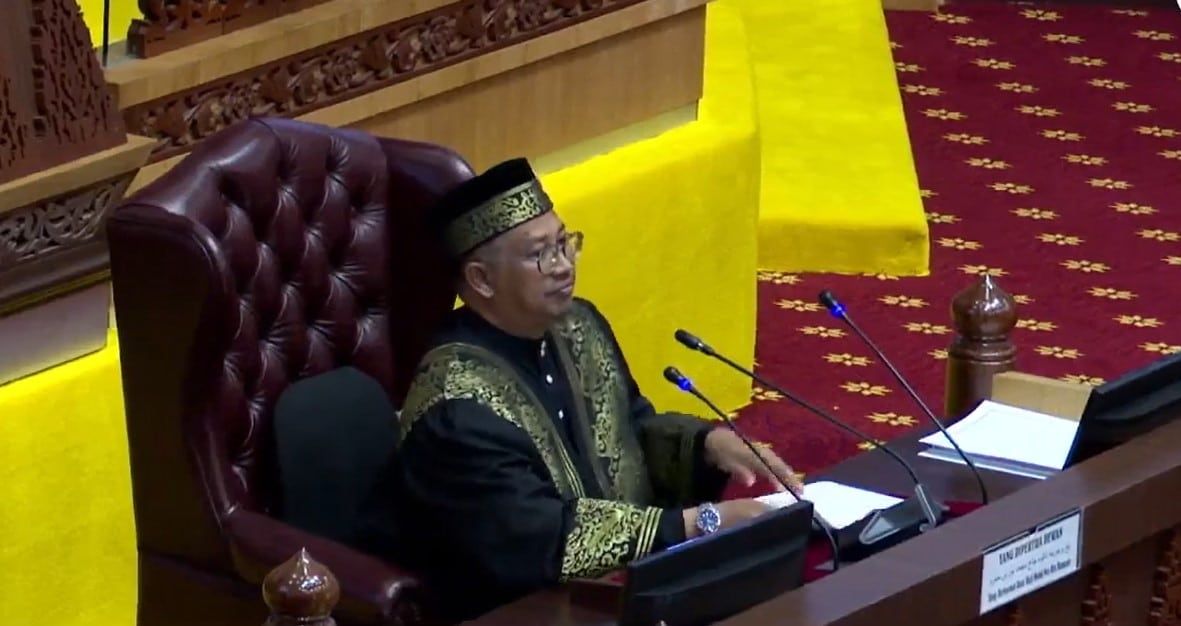 武吉巴容州议员出任登议长 登州议会首次无反对党议员