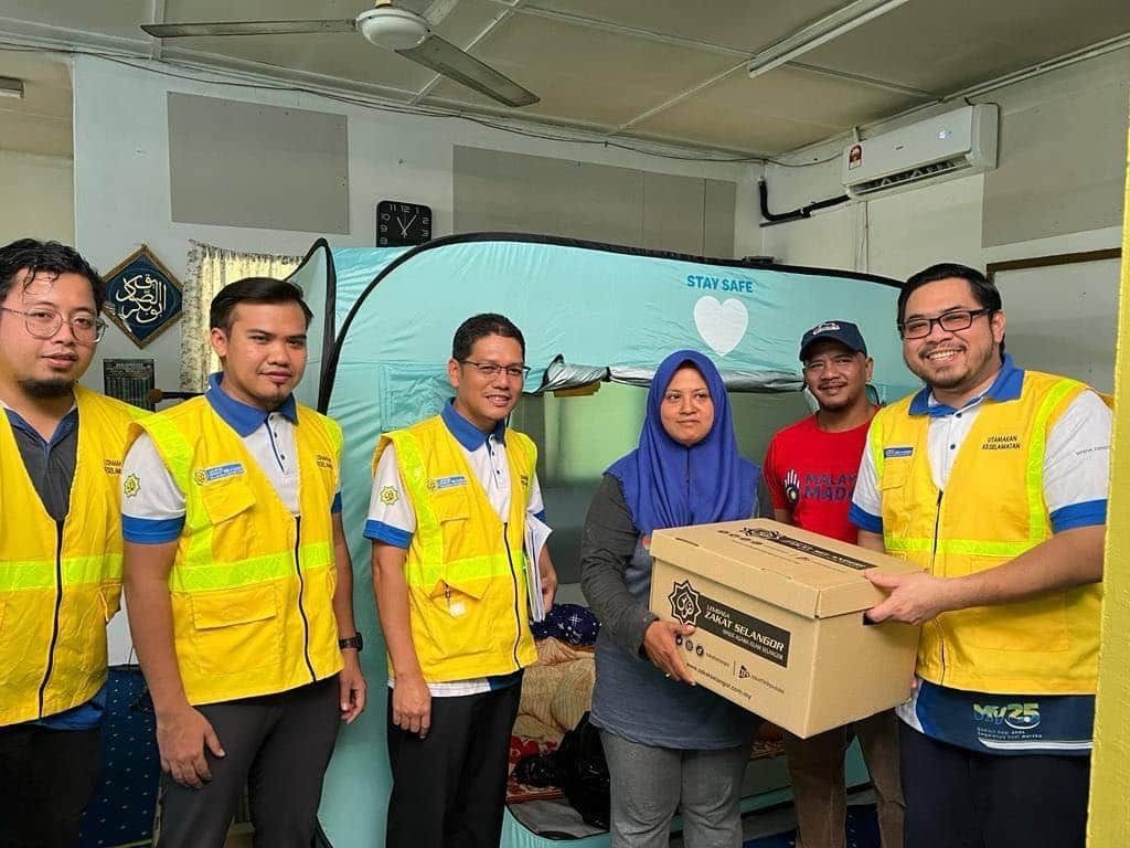 10 keluarga terjejas akibat ribut terima sumbangan LZS