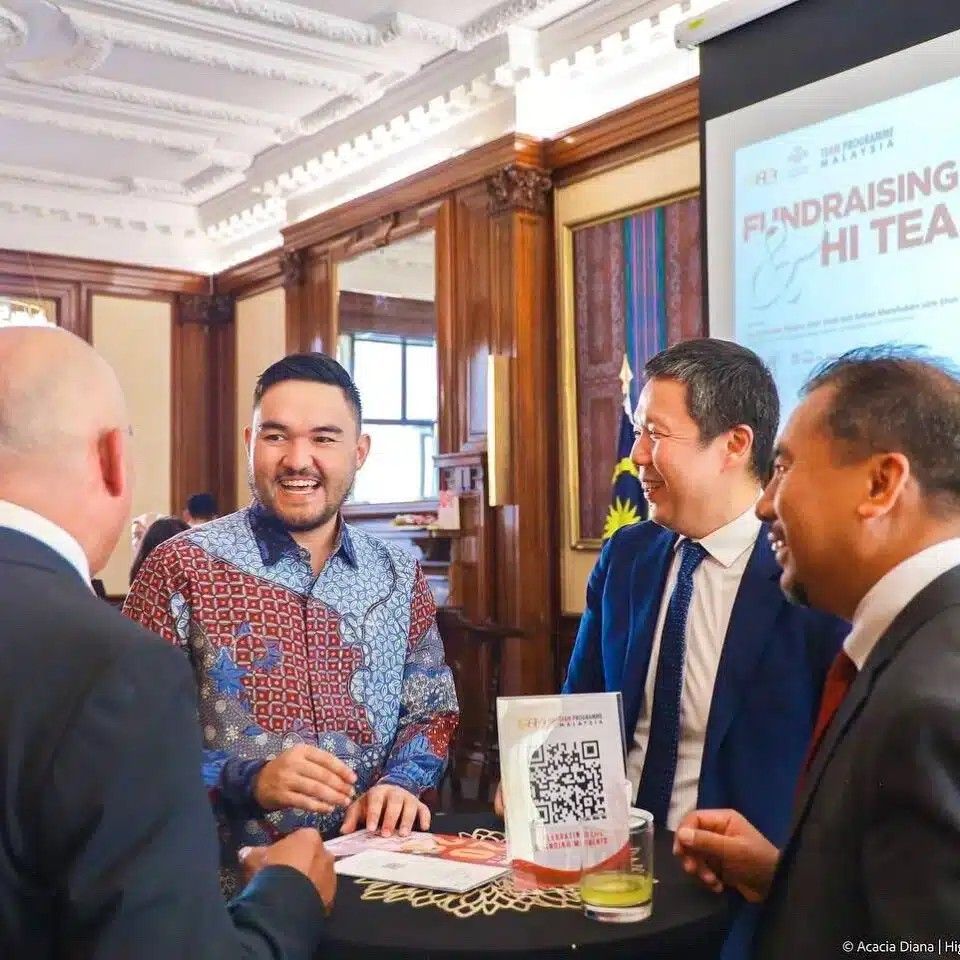 雪王储伦敦办茶会 为雪州青年社区募款