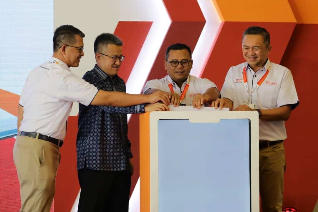 MB tinjau 50 pesawat peribadi, sukan di Pameran Udara Selangor