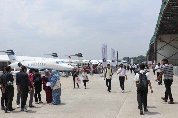 雪州航空展携手就业展 提供逾2000航空岗位机会