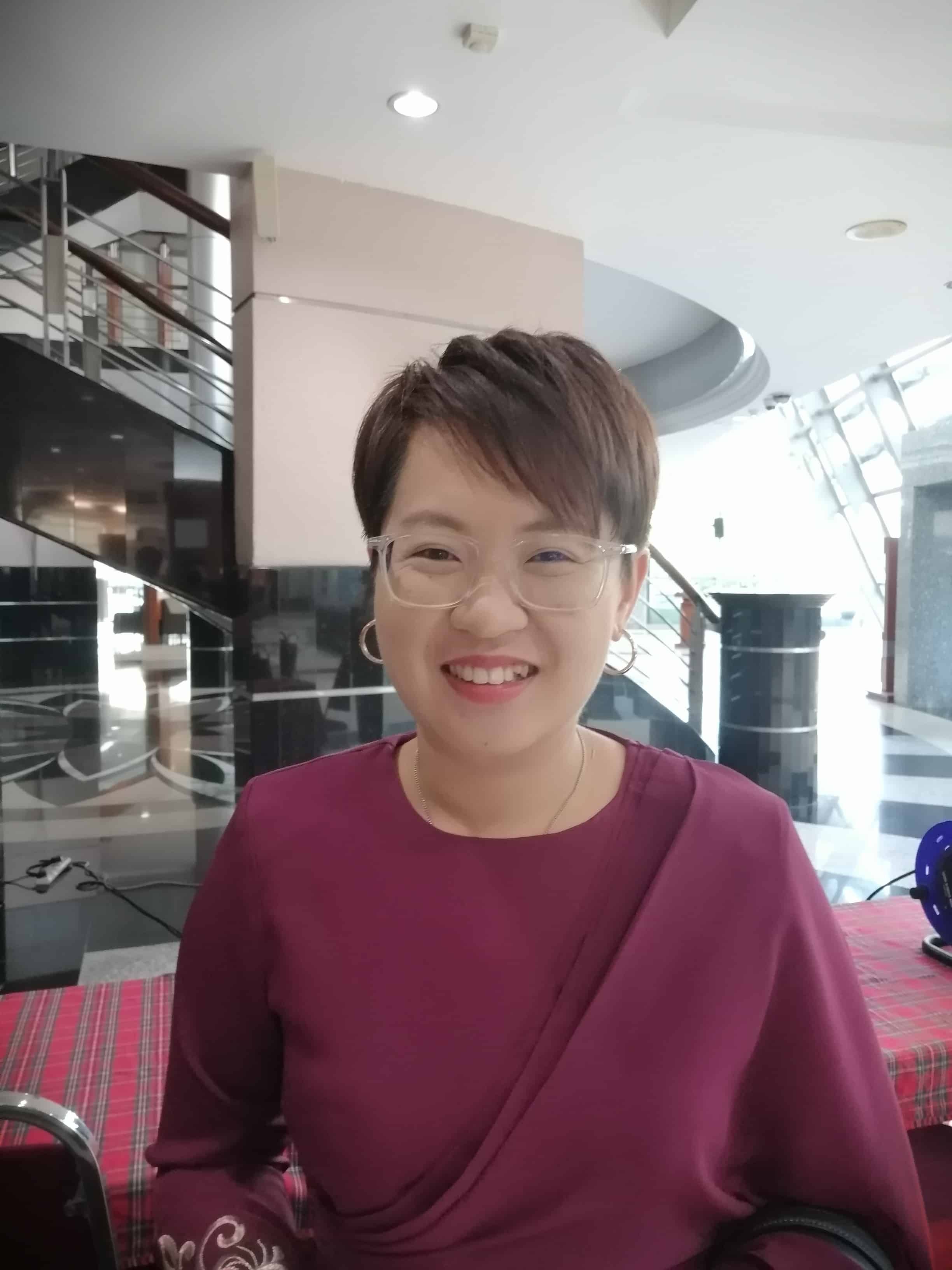 潘佩玲周日办社区服务  数官家部门为你排忧解难