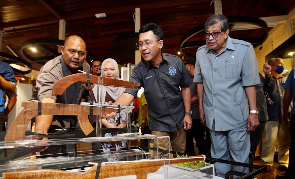 டெங்கிலில் உள்ள ஈயக் கப்பல் அருங்காட்சியகமாக மாற்றும் பணி அடுத்தாண்டில் முற்றுப்பெறும்