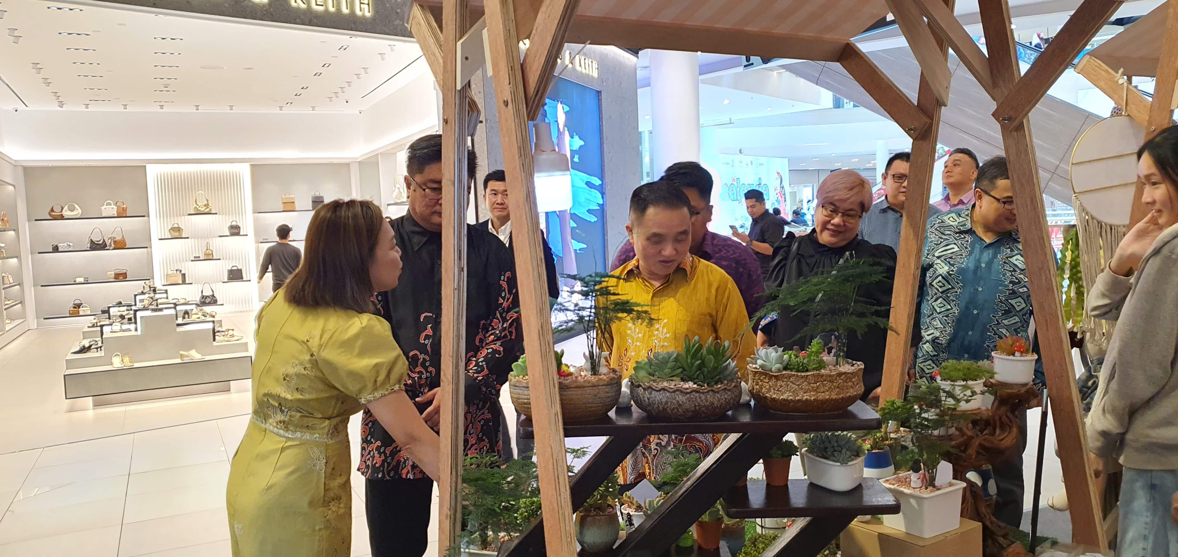 黄瑞林着手明年事项与改革  加强地方政府服务效率