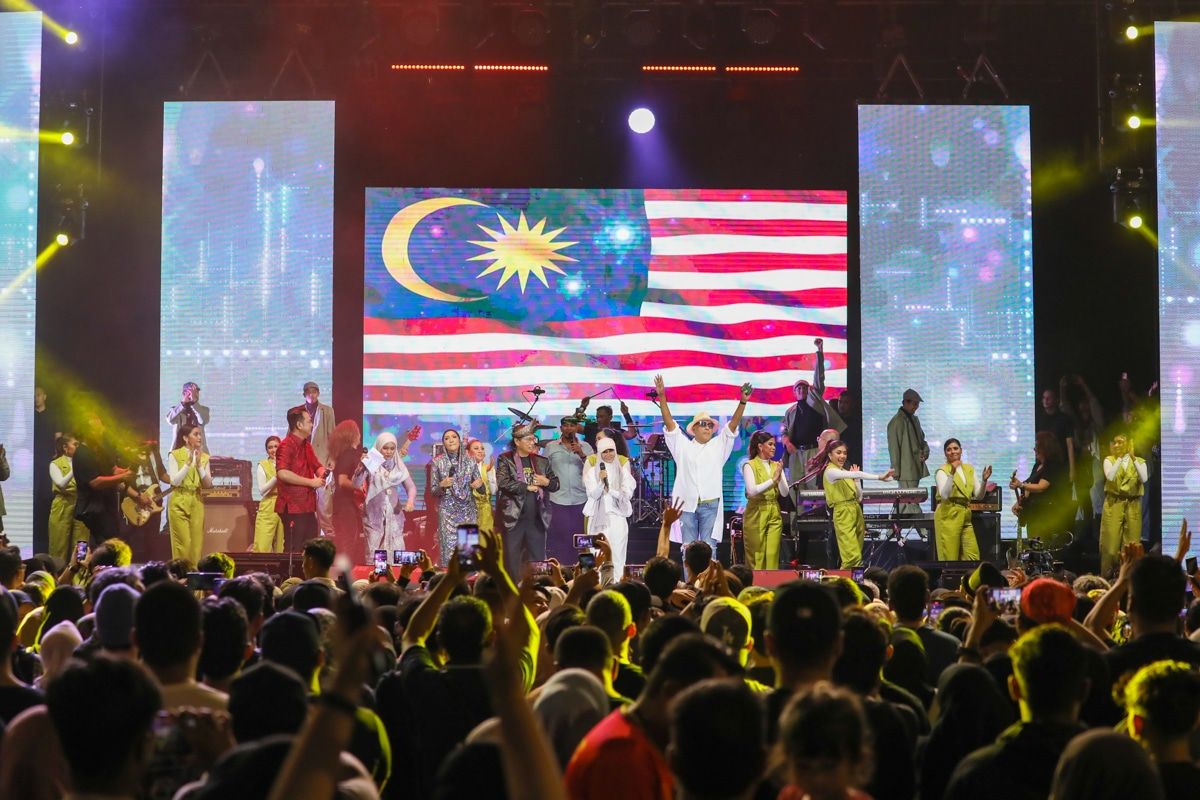 Lebih 5,000 hadir konsert ceritera rakyat, tonton persembahan budaya 12 negara