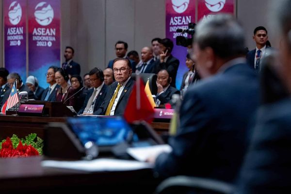 加强东盟中国现有多边框架 安华:维持区域稳定极重要