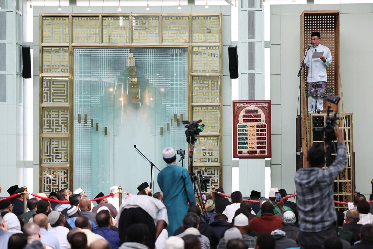 PM sampaikan khutbah Jumaat di masjid pertama di New York