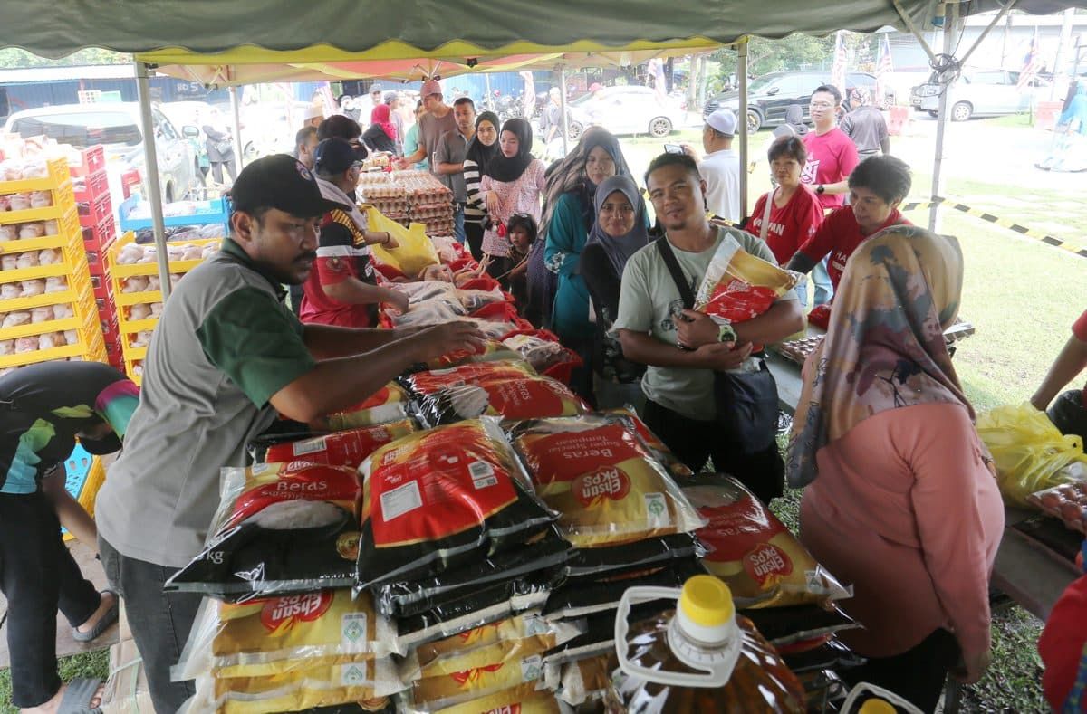 Jualan murah di Meru, Sabak, Sungai Ramal pagi esok