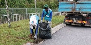 采用街道吸尘器清扫  KDEB率先梳邦SS14区试跑