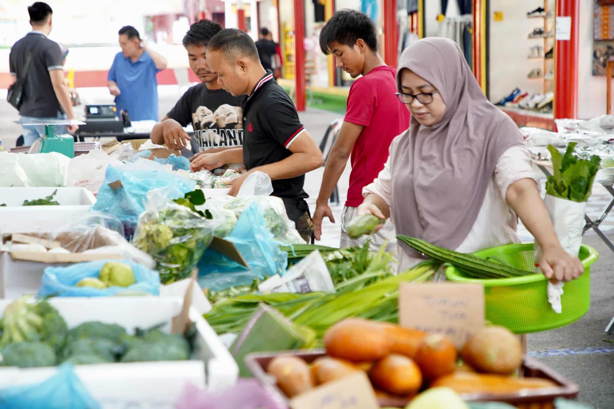 KoHijrah gerak tiga trak jual barangan asas pada harga murah