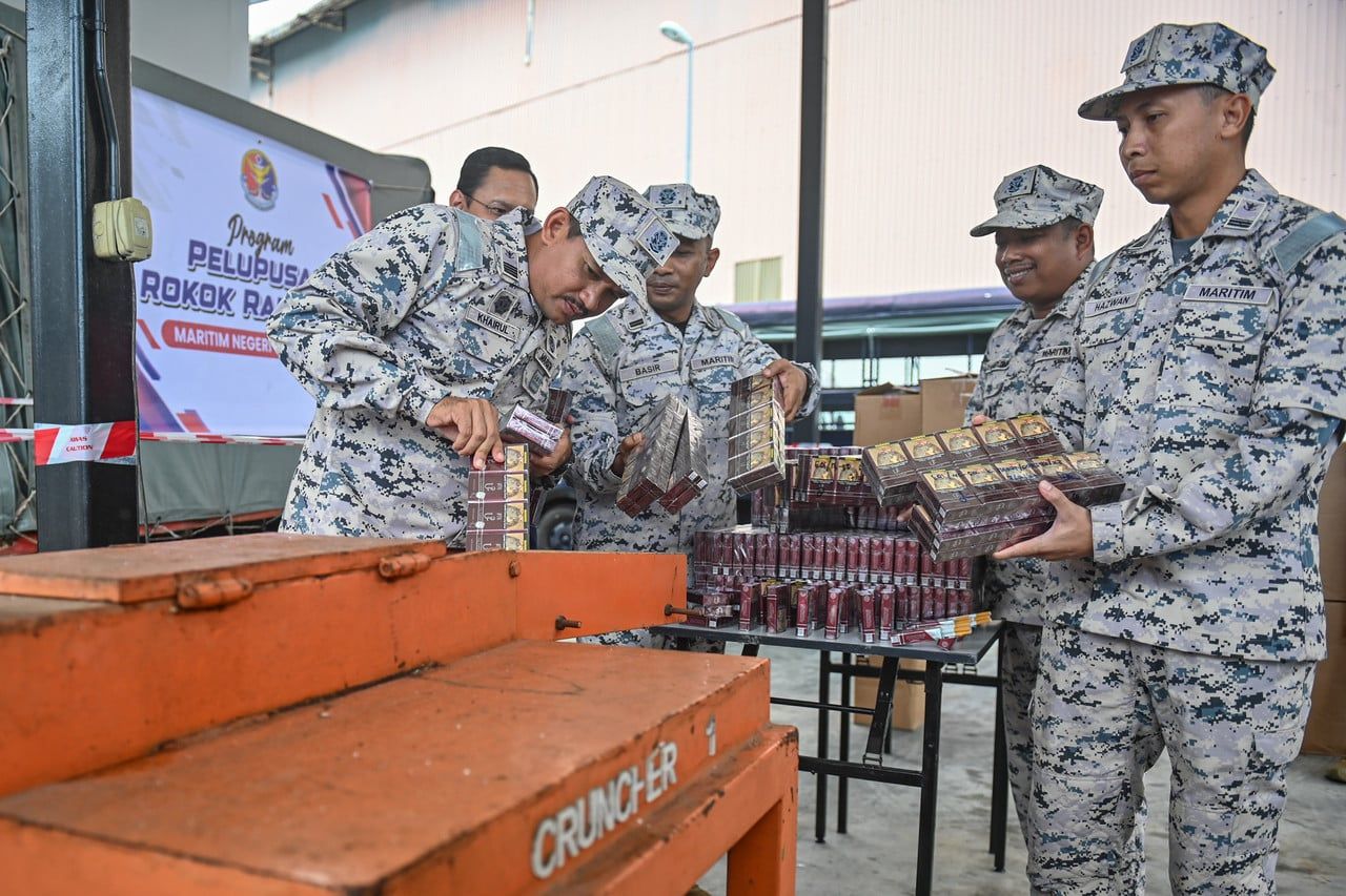Terengganu MMEA disposes of contraband cigarettes worth RM1.2 mln