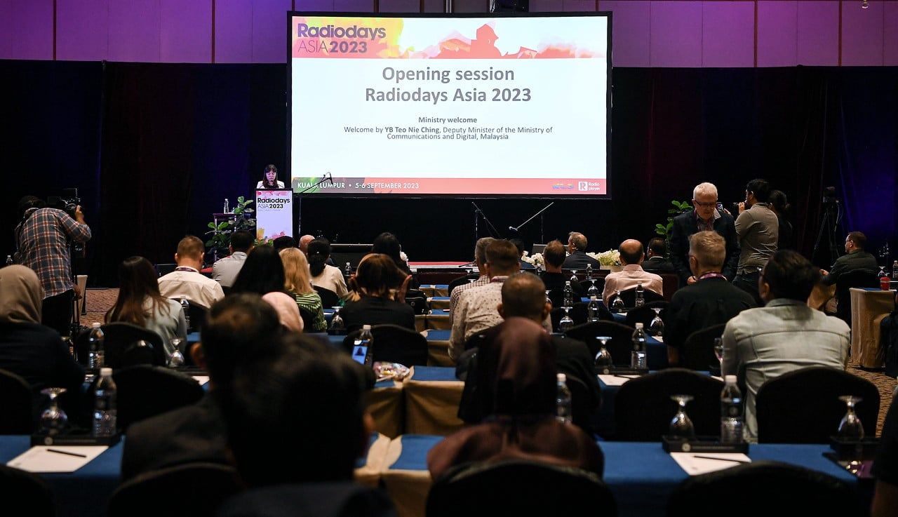 调频无线电发射系统升级 张念群：料2024年底全面完工