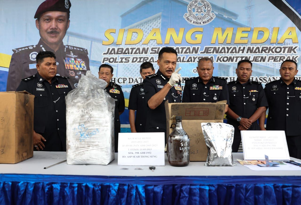 Police seize drugs worth over RM1.5 mln, five men arrested