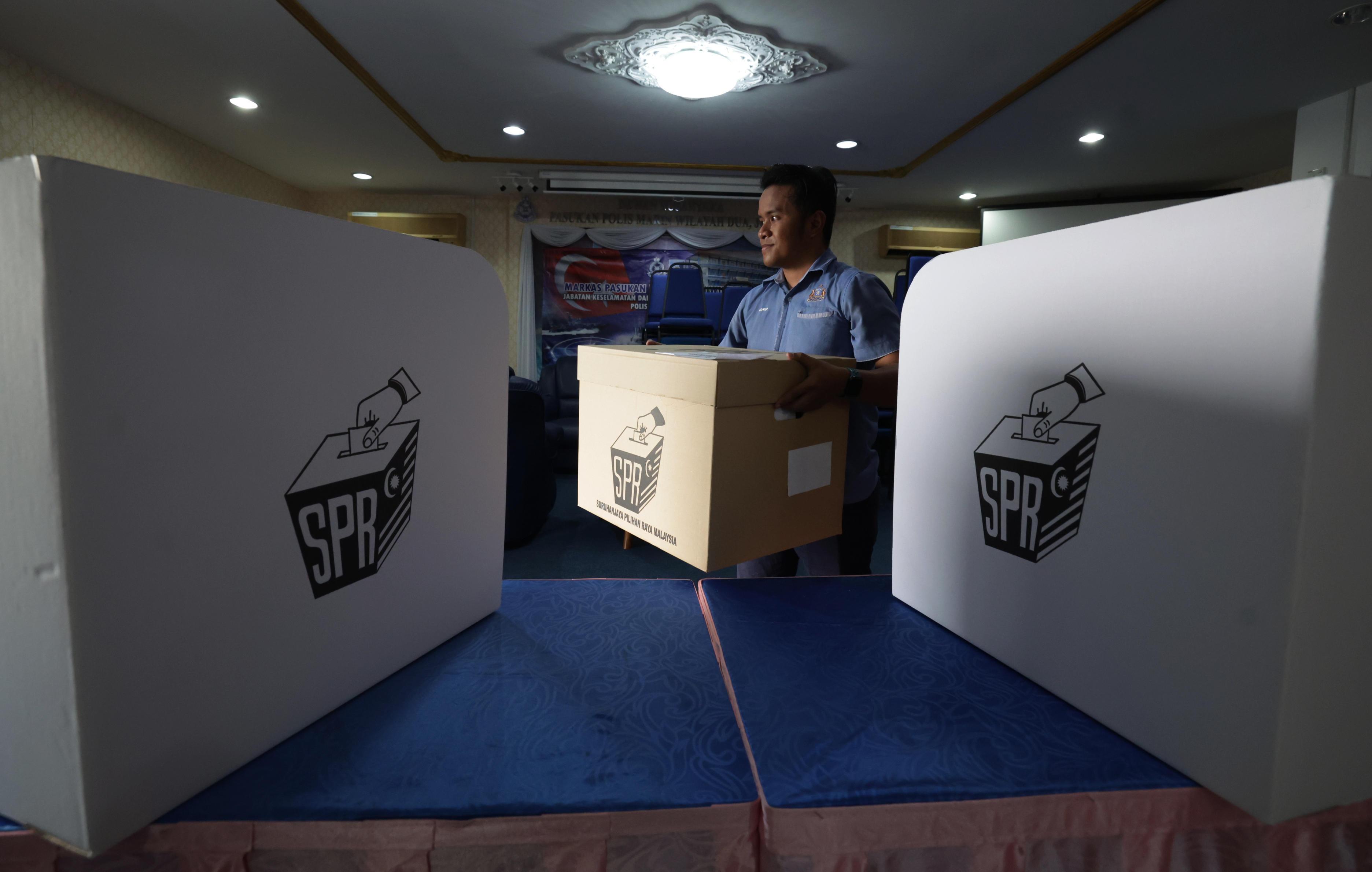 Pulai by-election: 927 cops cast ballots