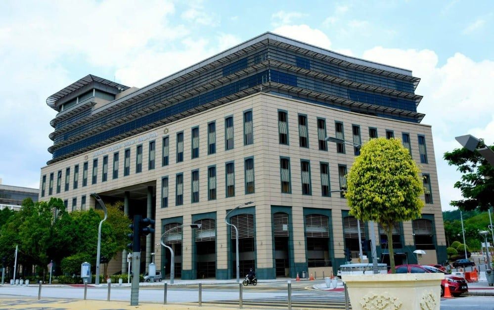 破有史以来最大走私案  彭亨关税局起获2.4万盒逃税白烟