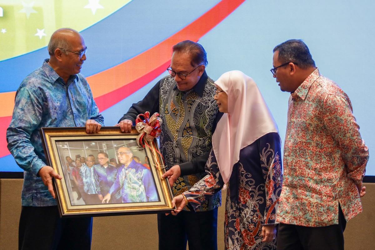 PM hadir majlis makan malam Yayasan Universiti Selangor