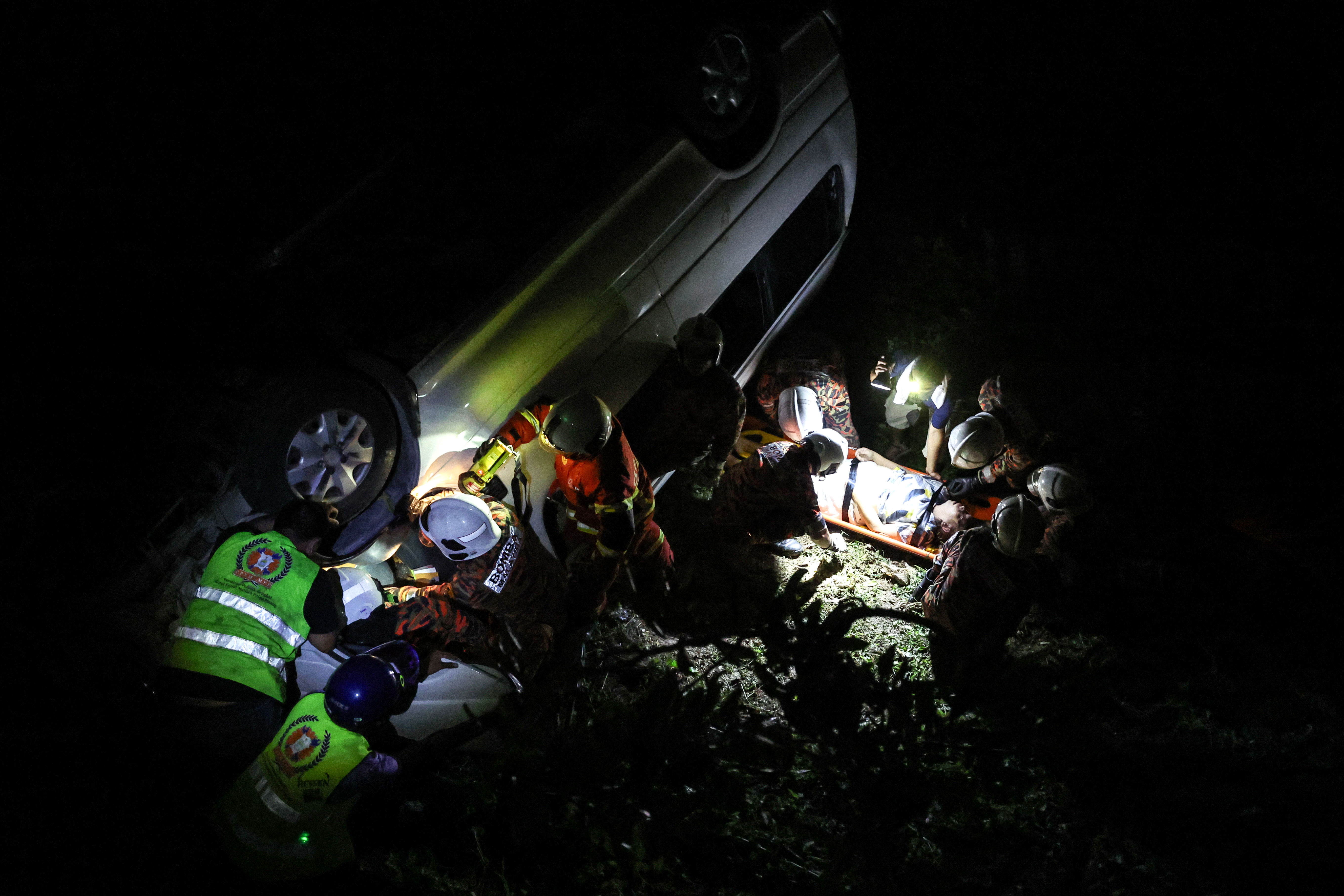 Singaporean tourist killed, 10 others injured as van plunges into ravine in Penang