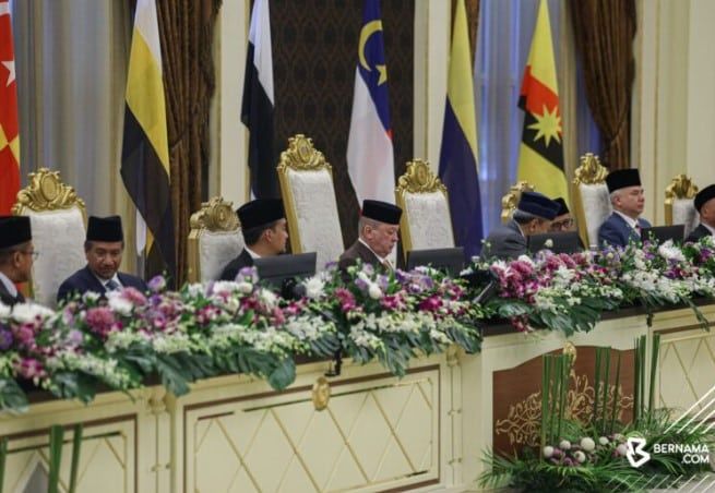 统治者理事会选新元首 掌玺大臣今午公布结果