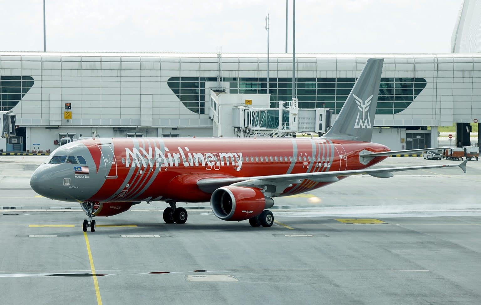 Pekerja MYAirline buat laporan polis dakwa gaji tertunggak