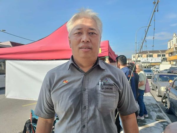 建议小巷装太阳能街灯 余深恩:防范破门行窃案