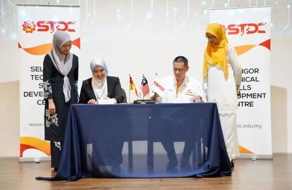 雪技能发展中心与SRC Global 联手培训光纤电缆安装工程师