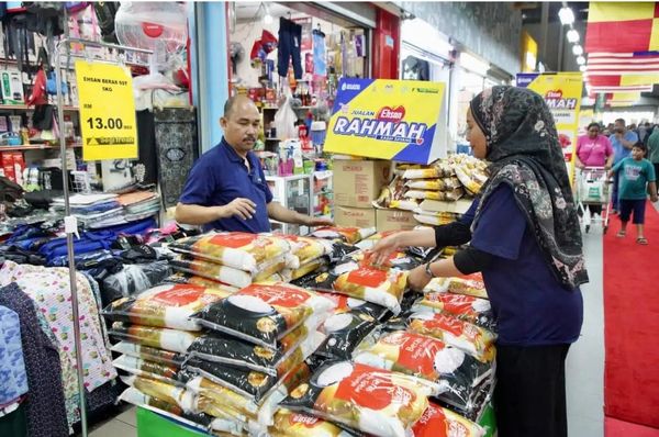 PKPS与4间Segi Fresh超市 明办益山慈悯促销