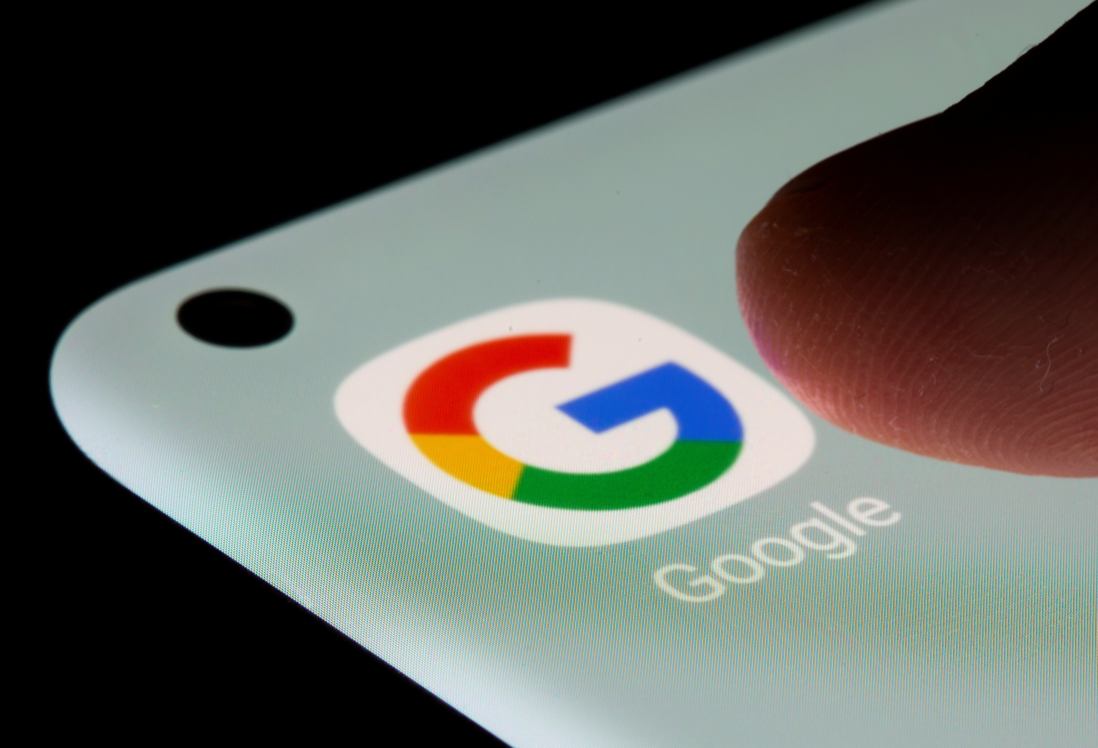 Japan launches antimonopoly probe into Google's search dominance