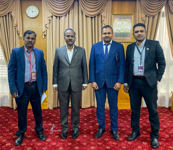 24 தமிழ்ப்பள்ளிகளின் இடம் மாற்றம் தொடர்பில் கல்வியமைச்சுடன் அமைச்சர் சிவகுமார் பேச்சு