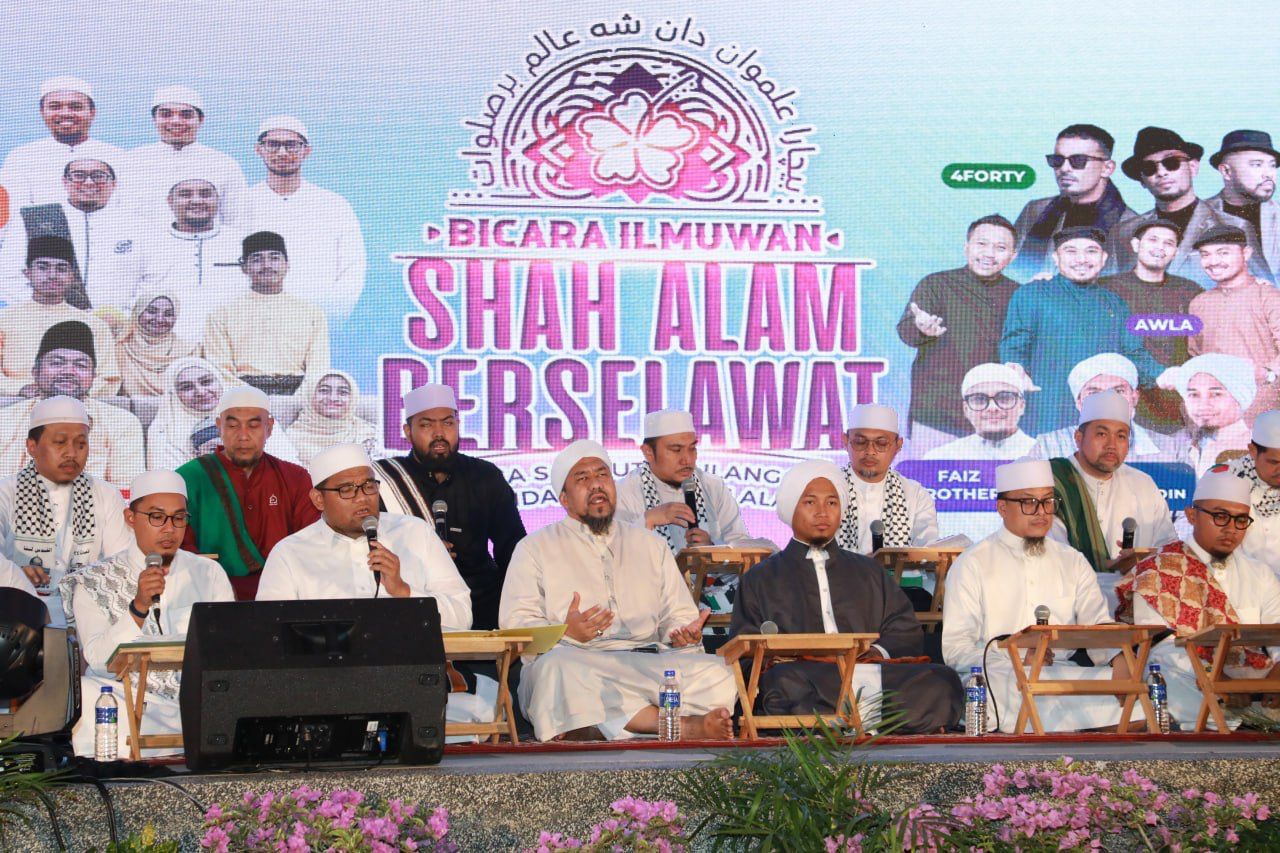 3,000 meriahkan program bicara ilmuwan, Shah Alam berselawat
