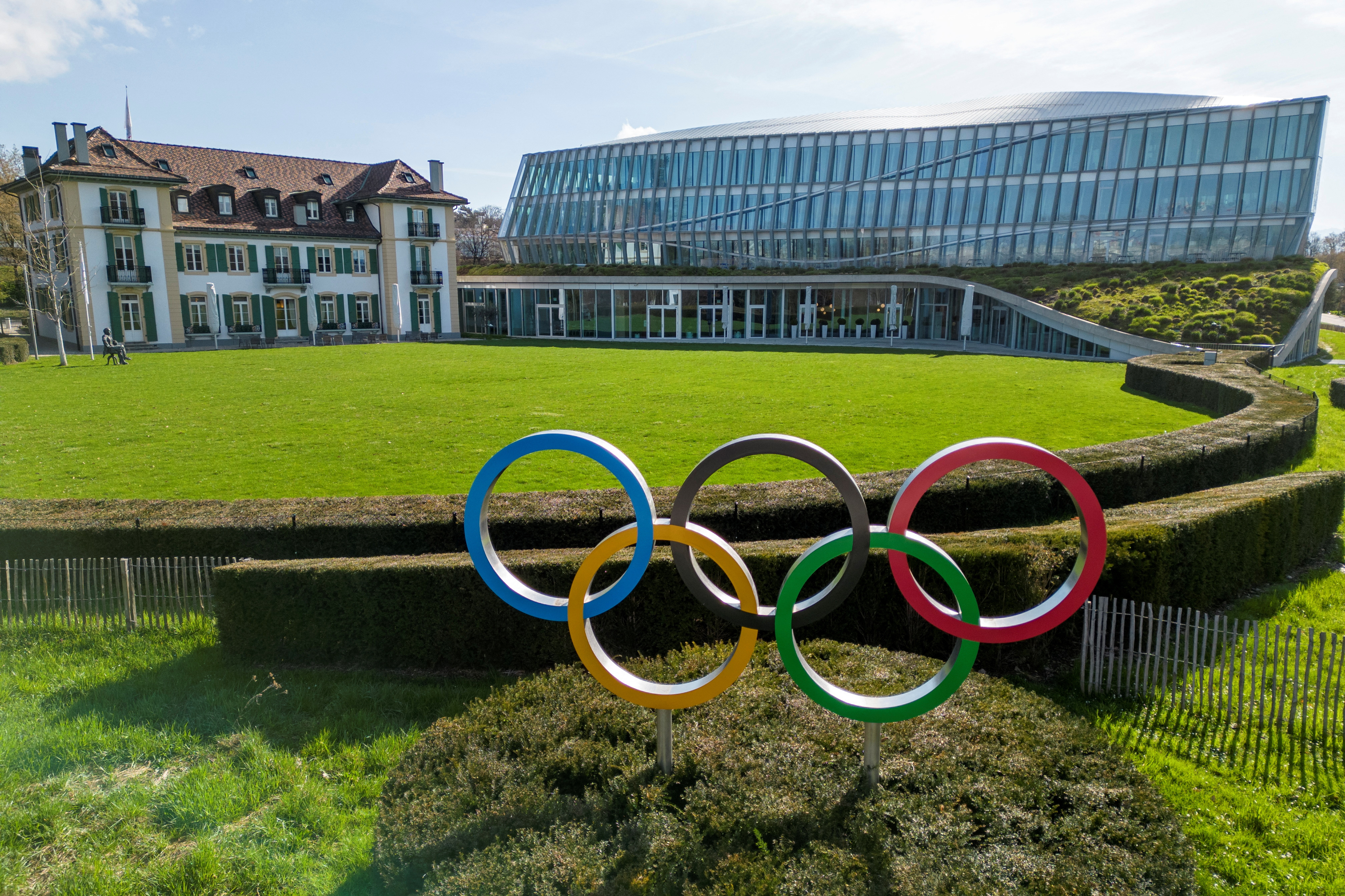 IOC president announces plans to create Olympic Esports Games