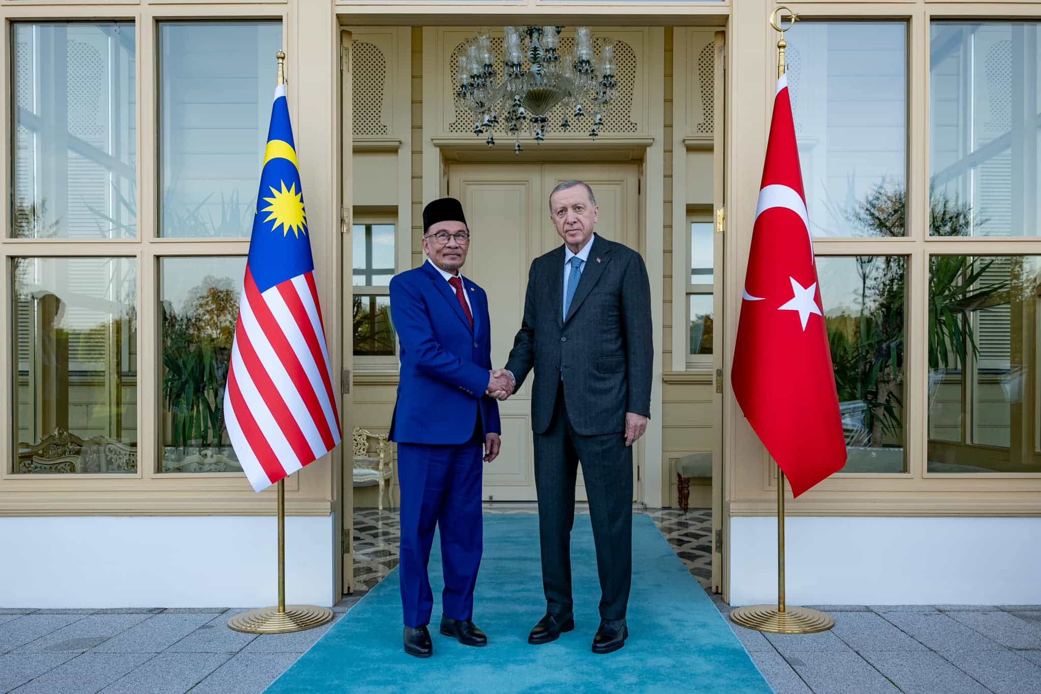 PM Anwar conveys Gaza humanitarian message during Turkiye visit