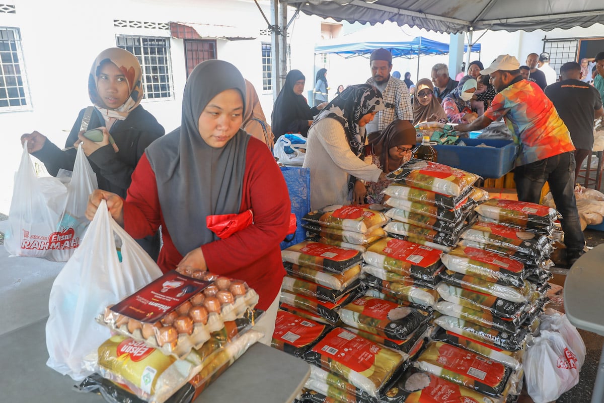 Payung Rahmah initiative shines in Madani govt’s first year